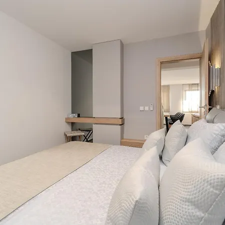 Apartment Adela Vir